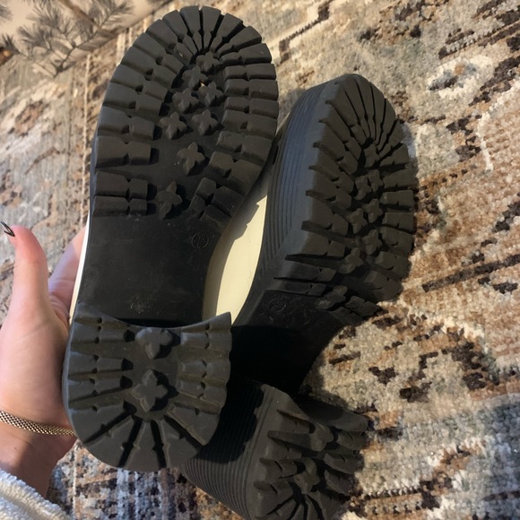 White booties - Picture 6 of 6